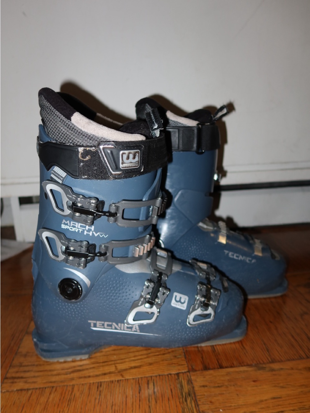 Technica Mach Sport HV 26/26.5 Women's Ski Boots (Good Condition)